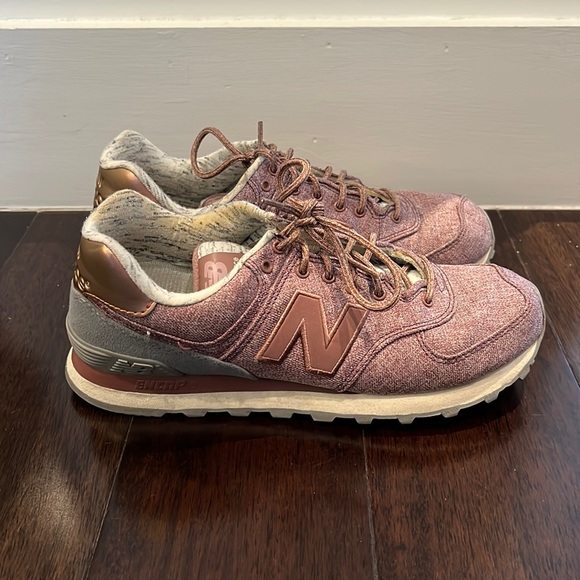 NEW BALANCE 574 mauve sneaker - Picture 1 of 6
